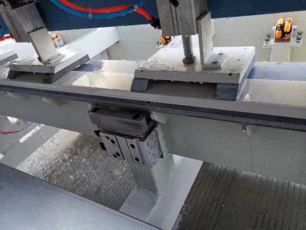 專(zhuān)業(yè)45度巖板斜切機(jī)(巖板倒角機(jī))